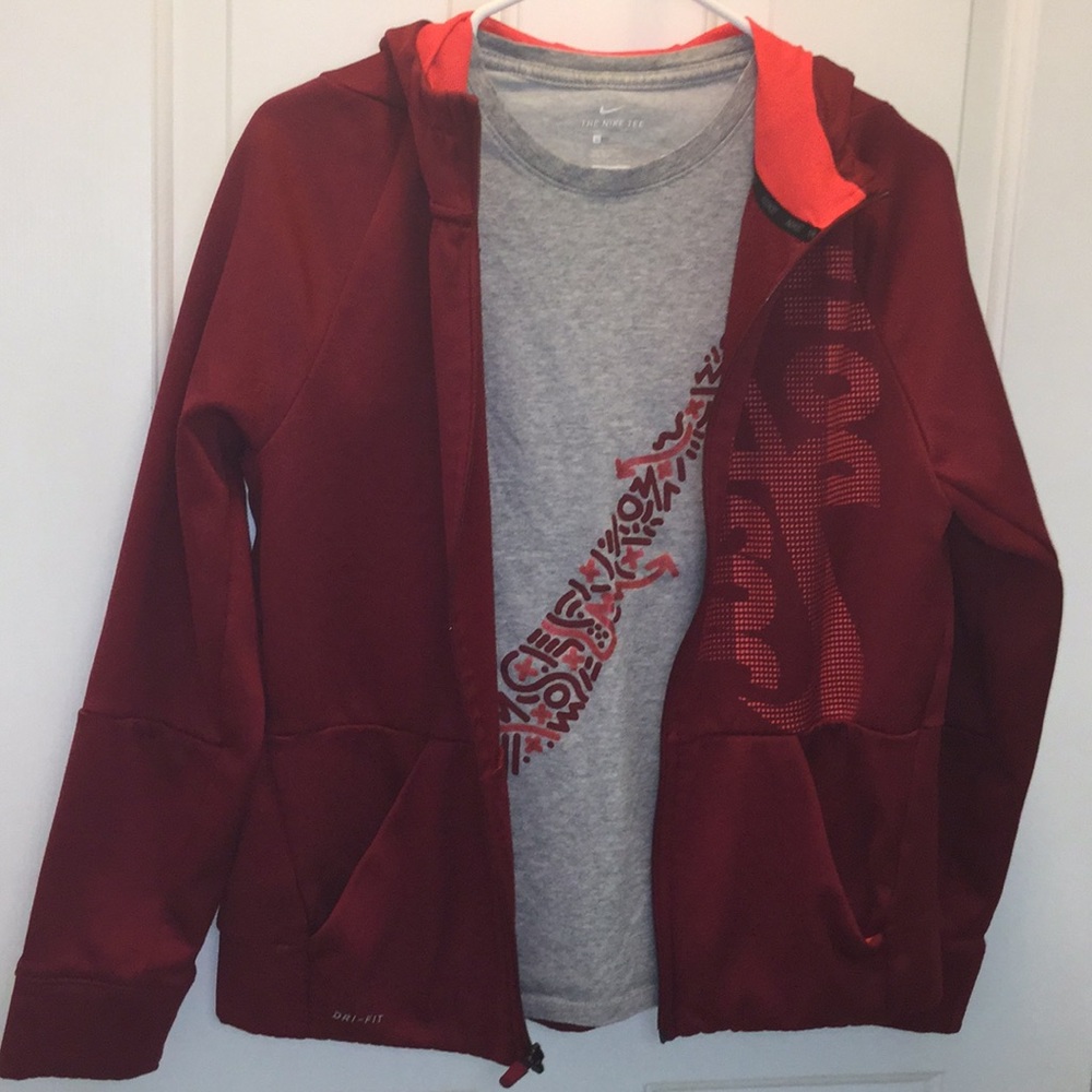 Nike hoodie n t-shirt bundle